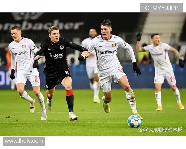 弗赖堡客场胜利，德甲比赛悬念重重